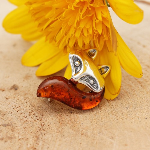 Baltic amber fox - amber, brooch