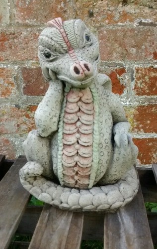 Thinker the dragon garden - thinker,