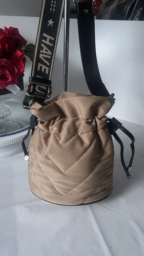 Zara beige quilted mini bucket - zara,
