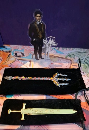 Fairyloot illumicrate - fairyloot,