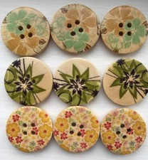 9 large flat wooden buttons 3