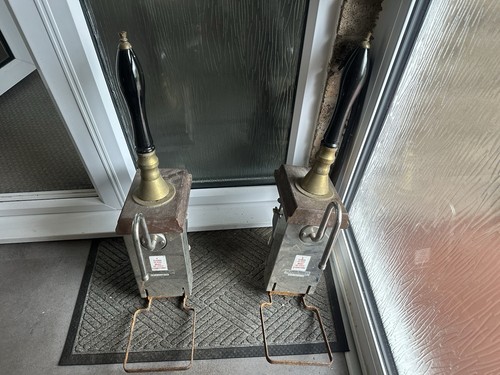 Beer engine hand pumps - x,