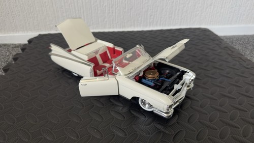 Maisto cadillac eldorado - cadillac,