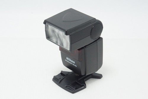 Nikon 600 speed light - sb-600,