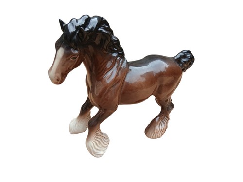 Beswick brown glossy cantering - brown,