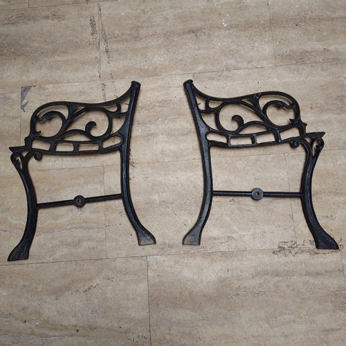 Beautiful original cast iron - beautiful,