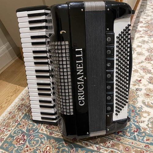 Accordion piano crucianelli - piano,