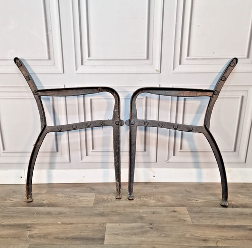 Pair vintage cast iron - cast,