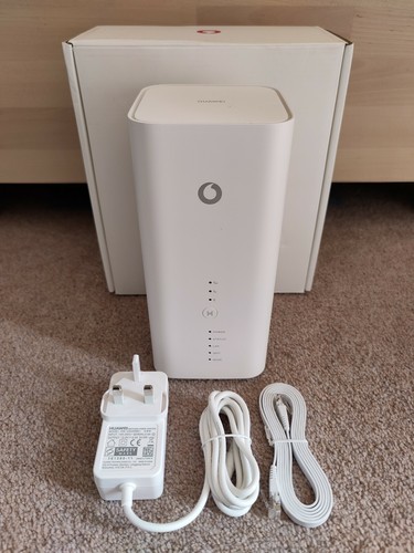 Boxed huawei router - *boxed*,