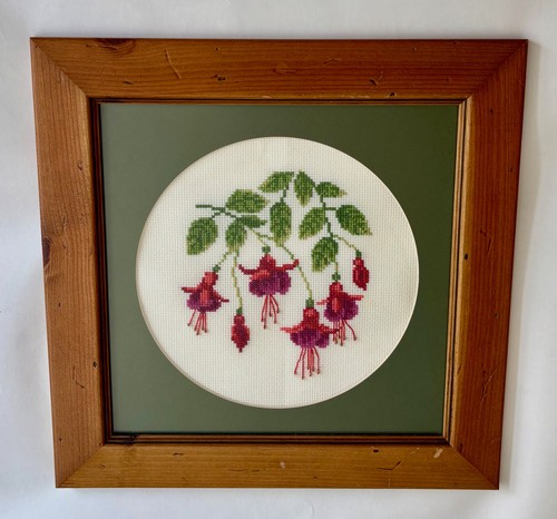 Elegant floral needlepoint - elegant,