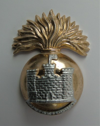 Royal irish regiment - regiment, pipers