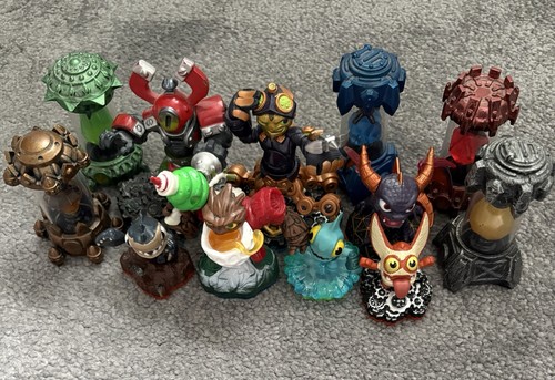 Huge skylanders figure bundle - skylanders,