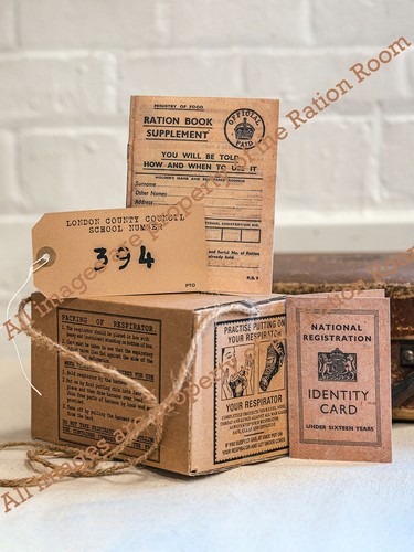 1940s child ww2 - ww2, prop