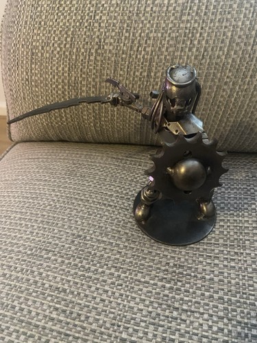 Predator figurine metal - predator, nuts