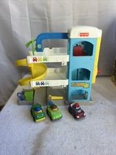 FISHER PRICE Wheelies Helpful Neighbors Garage 3 Cars