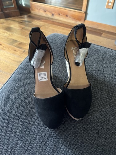 Nwt trash black - nwt,