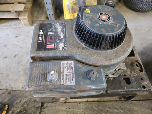 Briggs and stratton - and, engine