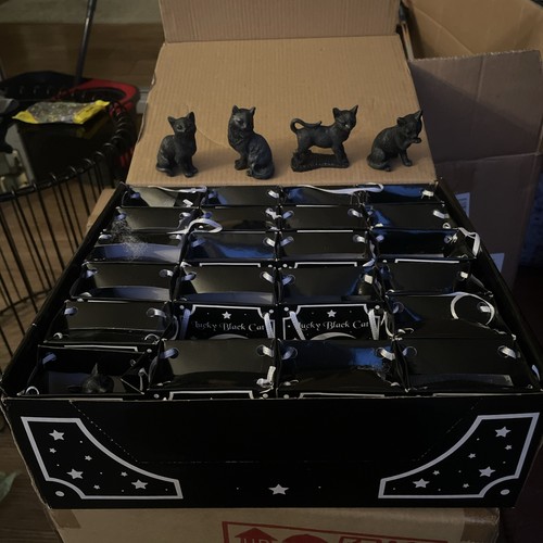 Lucky black cat - black,