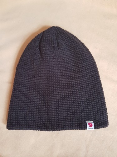 Fjallraven hat dark - fjallraven, hat.