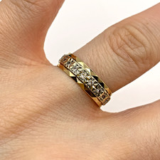 9 ct Gold CZ Faceted Textured
