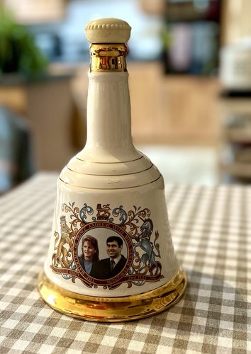 Bells scotch whisky decanter - bells,