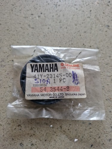 Yamaha 500 oil seal - yamaha, lc