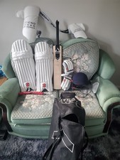 Cricket Kit - Adult - Pads