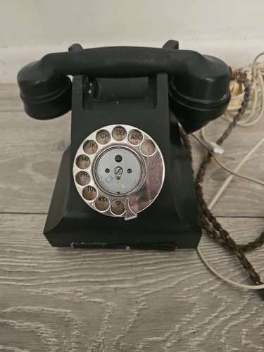 Vintage black bakelite - vintage,