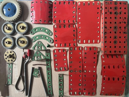 Vintage meccano various parts - vintage,