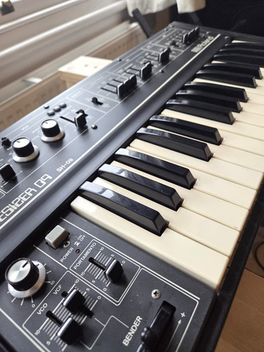 Roland keyboard - roland,
