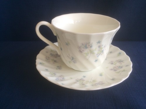 Wedgwood april flowers - wedgwood, tea
