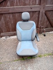 Vauxhall Vivaro Trafic Primastar 1.9 2.0 2.5 Front Drivers Seat With Arm Rest 