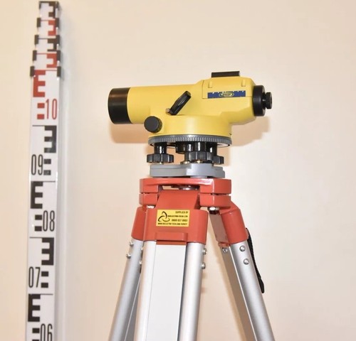 Dumpy level genuine - genuine, spectra