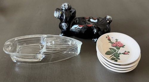 Assorted vintage ashtrays - assorted,