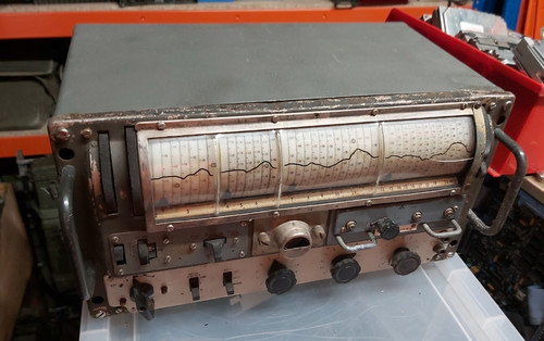 Raf military radio r1475 - military,