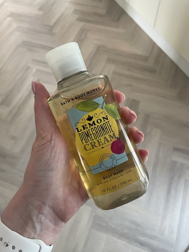 Bath body works - body,