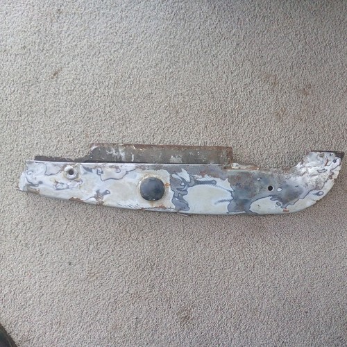 Lower section chain guard - section,