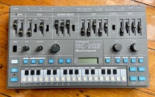 Roland MC-202 MicroComposer