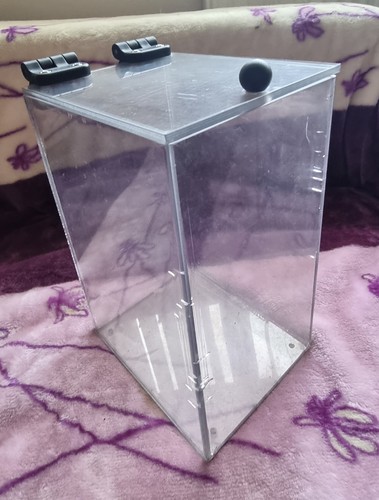 Heavy duty display - heavy, case