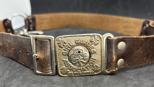 Girl guide vintage leather - guide,