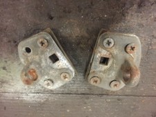 Range Rover - Body - Rear lower tailgate latch mechanisms to suit classic cars