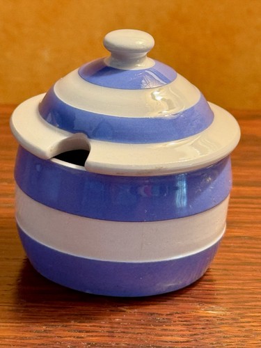 Vintage green cornishware - t.g.green,
