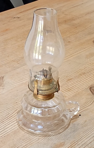 Glass font finger oil lamp - , 10