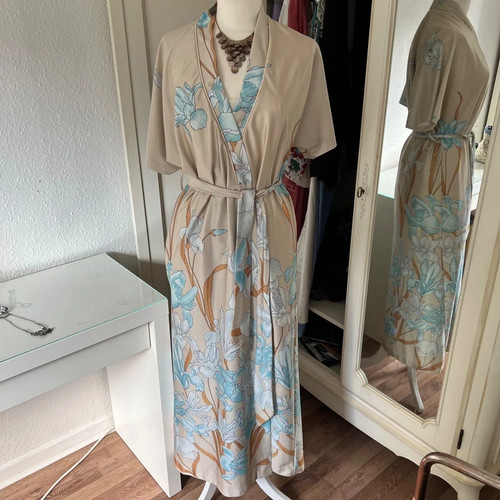 Vintage iris floral - floral, long