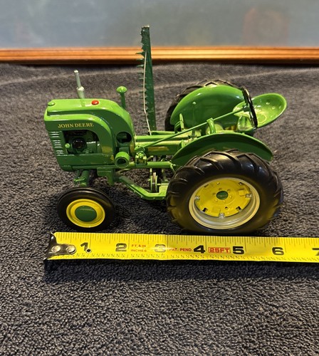 John deere diecast - john, tractor