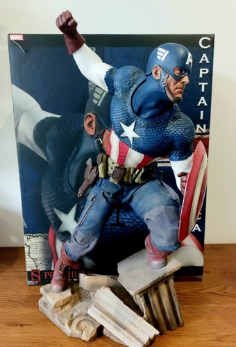 Captain america statue - captain,