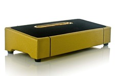 Ricochet Handmade Pedalboard Small Gold Tolex #037