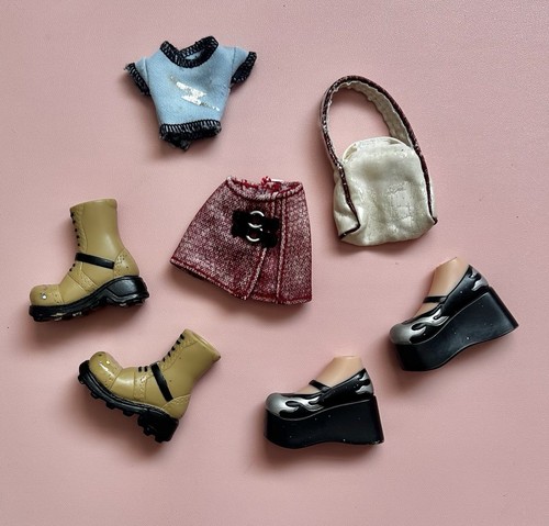 Bratz 2002 vintage - 🖤,