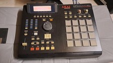 AKAI MPC 2000 XL BLACK