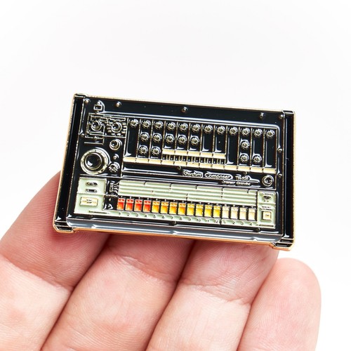 Roland 808 drum machine - roland,